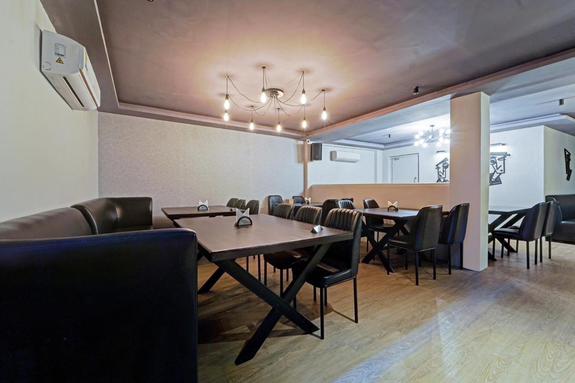 Townhouse Fantasea Hotels Near Omr Ченнаї Екстер'єр фото